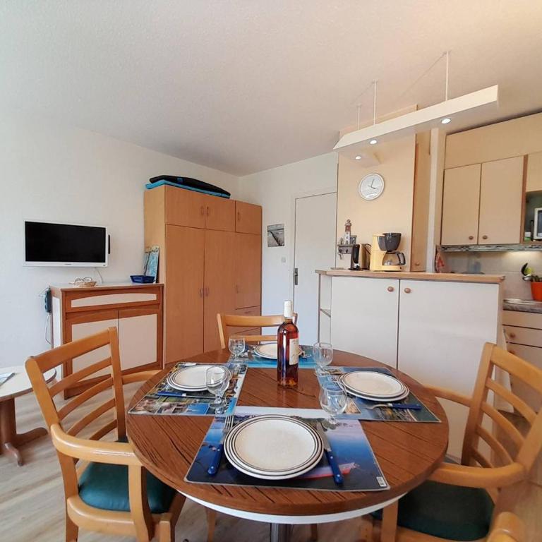 Carnac: Studio Cabine 28m², Piscine, Animaux Acceptés - FR-1-477-186 - Studio - 4