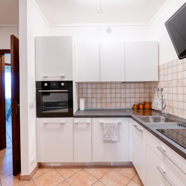 Wolf House - Peschiera Holiday - Jacuzzi Privata - Appartamento con 2 Camere da Letto - 35