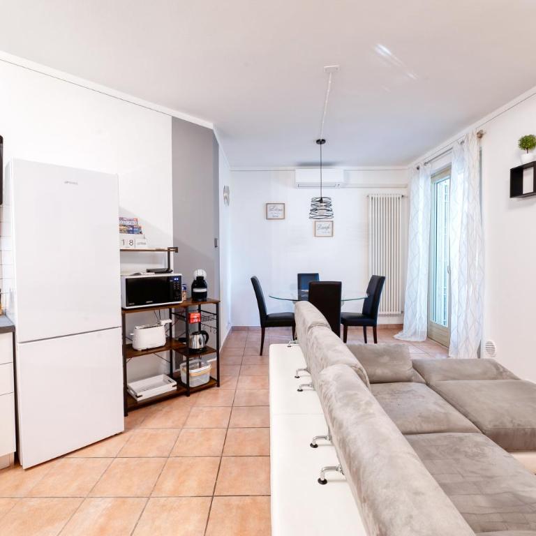 Wolf House - Peschiera Holiday - Jacuzzi Privata - Appartamento con 2 Camere da Letto - 57