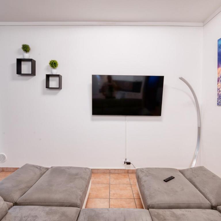 Wolf House - Peschiera Holiday - Jacuzzi Privata - Appartamento con 2 Camere da Letto - 54