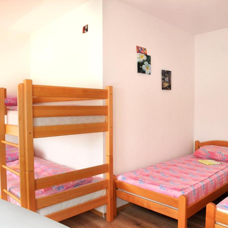 Hostel Room - Četvorokrevetna Soba - 7