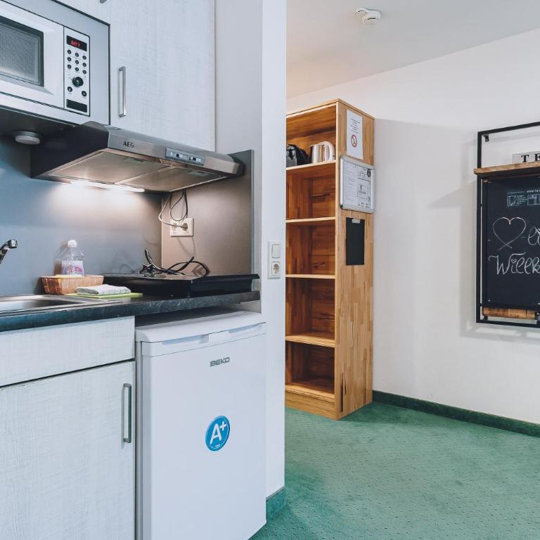 Alpine City Living by we rent, SUMMERCARD INCLUDED - Studio mit Bergblick - 16