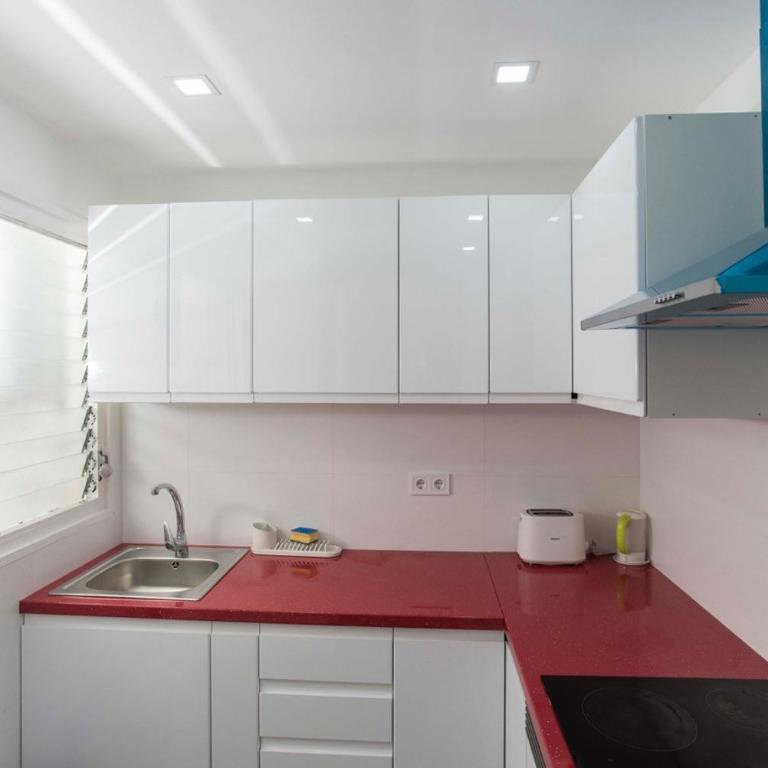 YOUR HOME - Mar Bella Beach Apartment - Apartment - 3