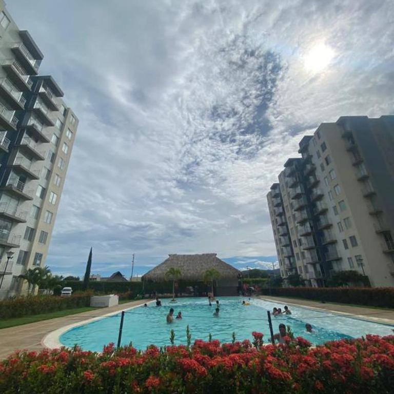Apartamento amplio y tranquilo en Flandes, Tolima - Apartamento de 2 dormitorios - 1