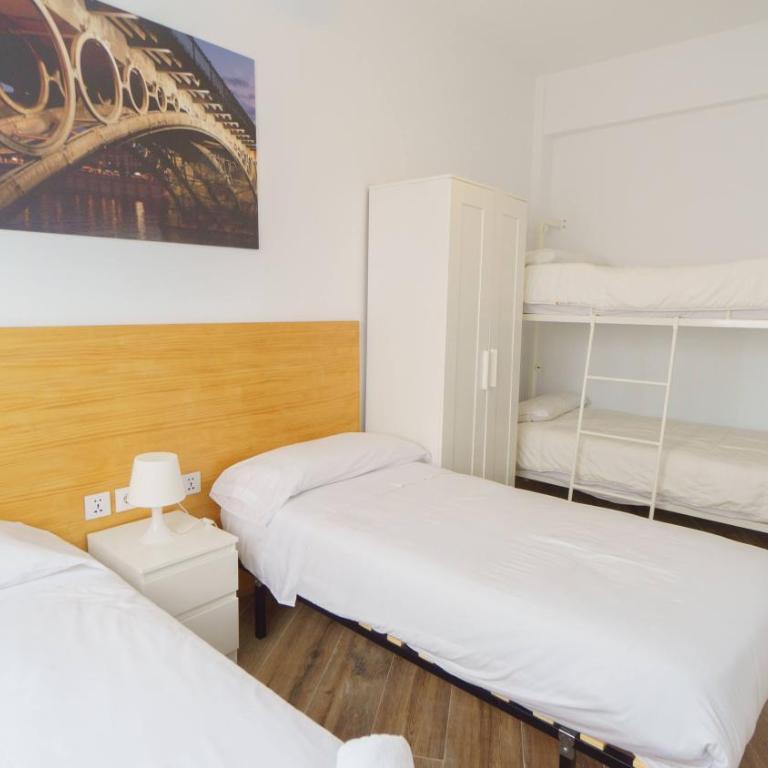 RentalSevilla Espacioso y acogegor apartamento de 3 dormitorios - Apartamento de 3 dormitorios - 32