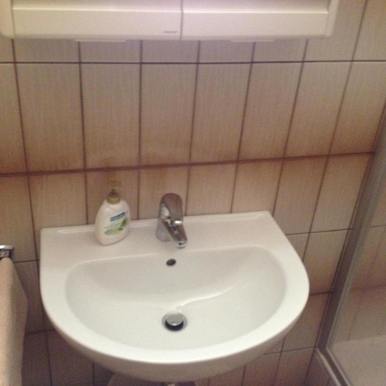 Pension Bergblick - Doppelzimmer mit Balkon - 25