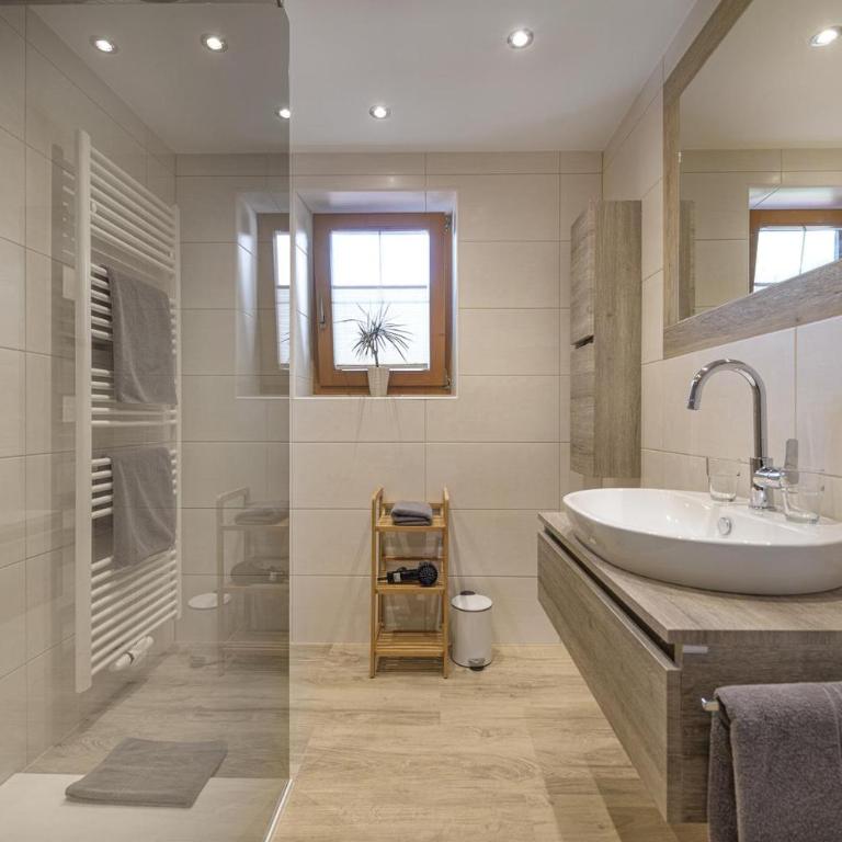Landhaus Schafflinger - Two-Bedroom Apartment - 6