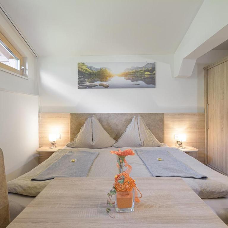 Landhaus Schafflinger - Two-Bedroom Apartment - 17