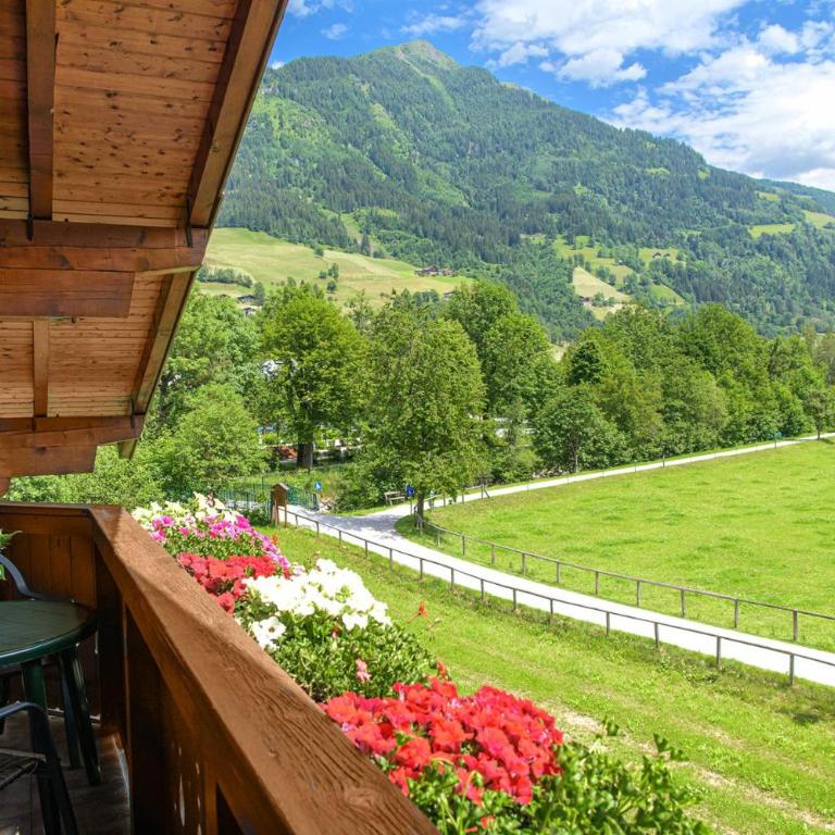 Landhaus Schafflinger - Two-Bedroom Apartment - 20