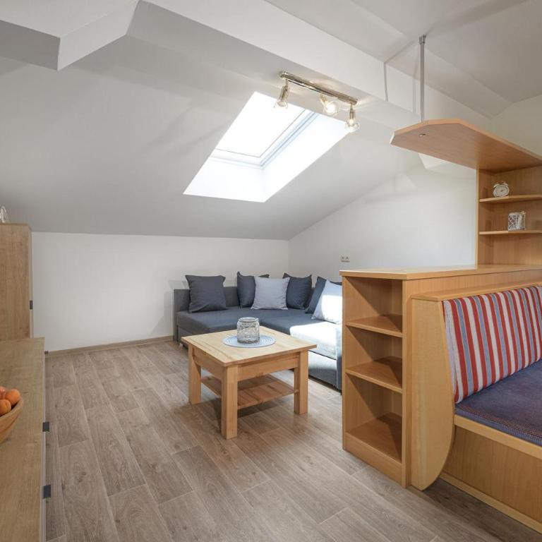 Landhaus Schafflinger - Two-Bedroom Apartment - 23