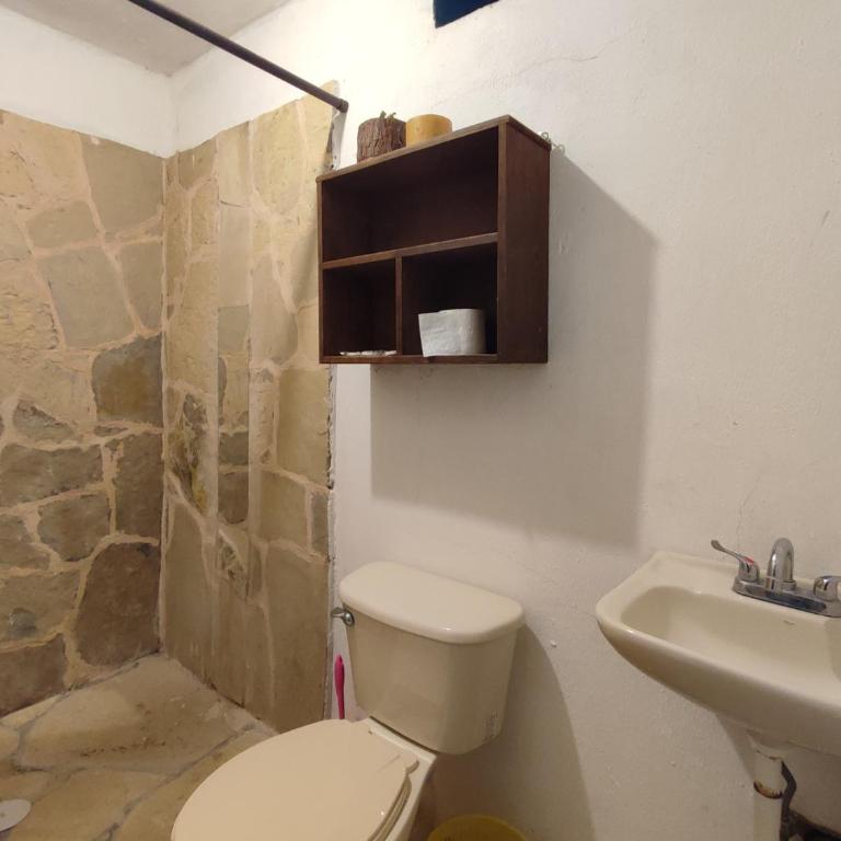 Hostal IKAL - Quadruple Room with Private Bathroom - 4