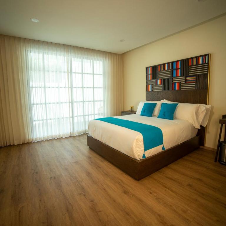 Hotel Dex Tlaquepaque - Standard Queen Room - 1