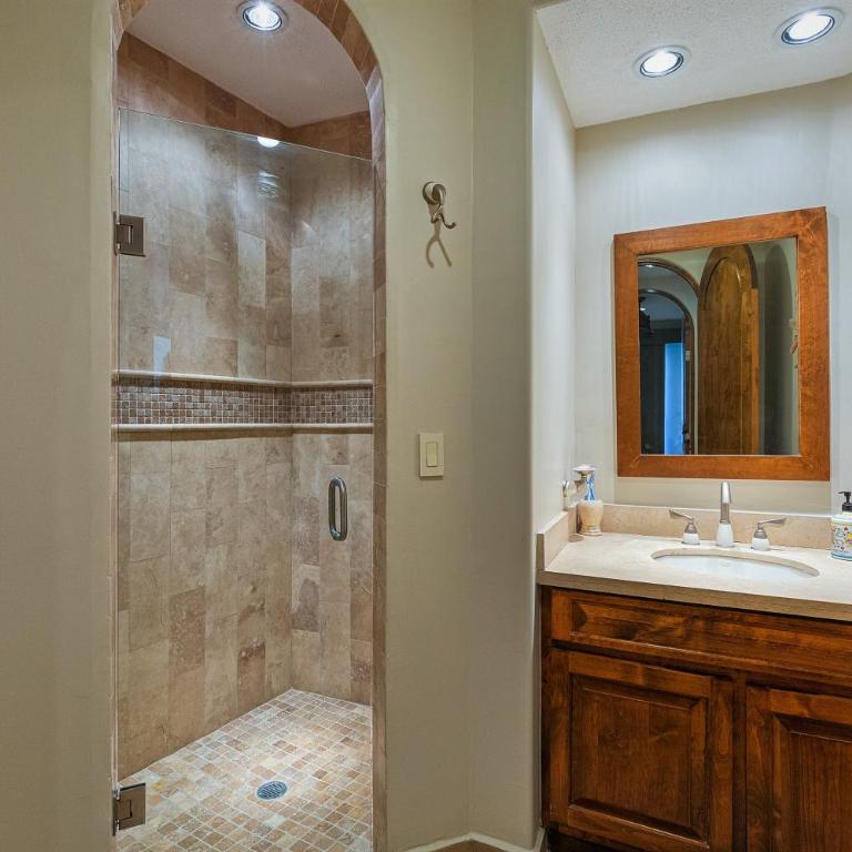Bella Sirena 304-A - Elegant Oceanview Condo on Sandy Beach - Apartamento de 2 dormitorios - 26