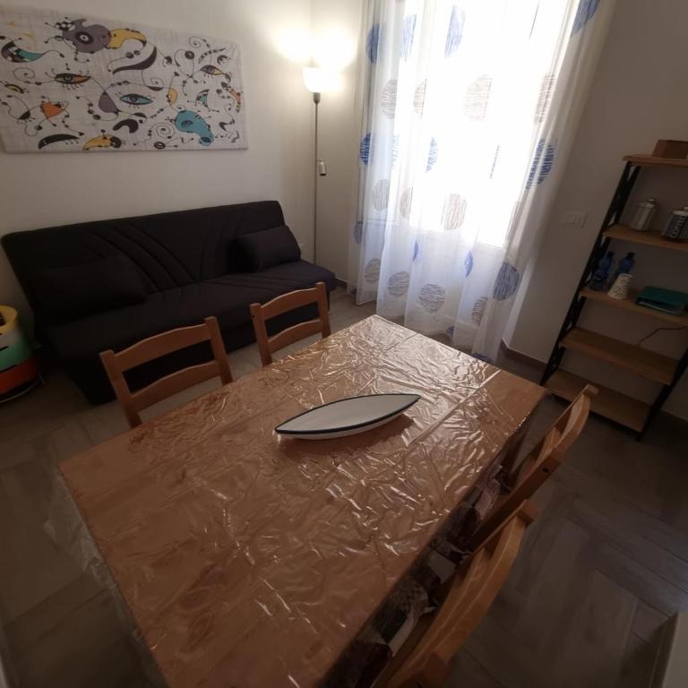 FRAiMARI Home - One-Bedroom Apartment - 13