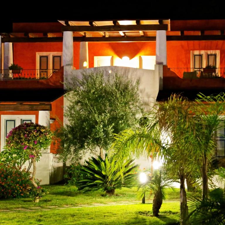 Hotel Bougainville - Double Room with Garden View - 2