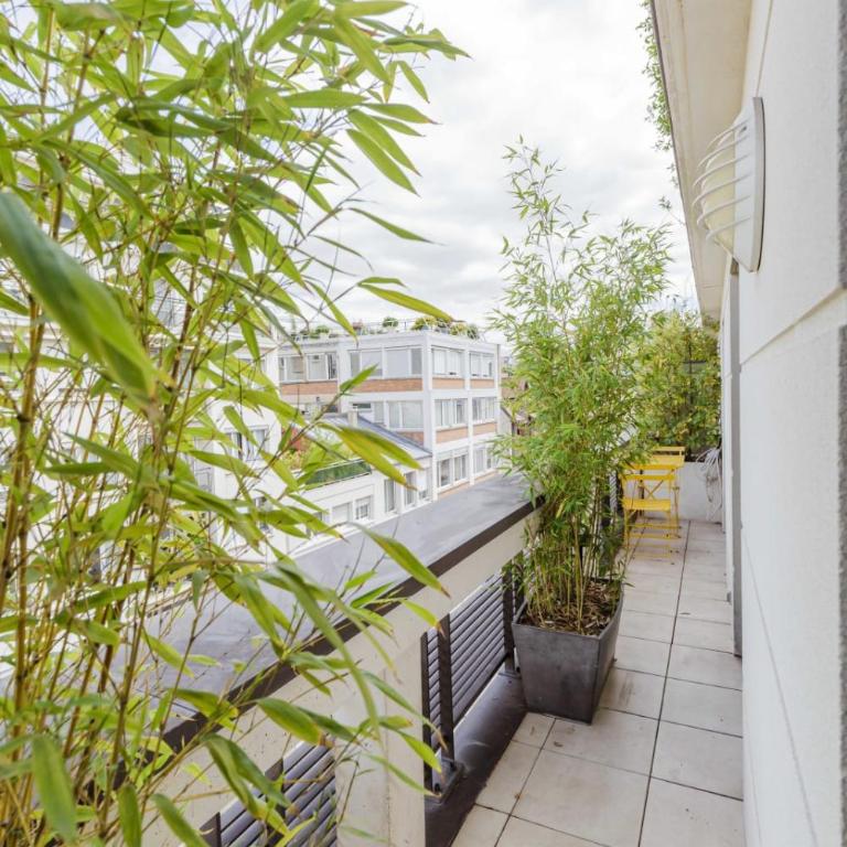 LUMINEUX 37m pour 2 avec BALCON à Paris! - Appartement - 22