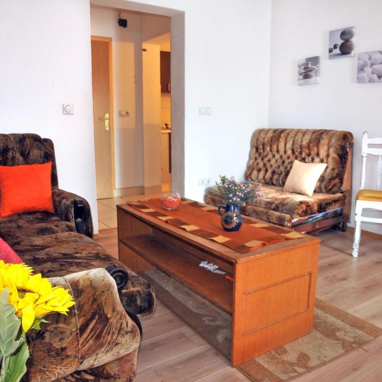 Hostel Room - Dvokrevetna Soba sa Bračnim Krevetom - 3