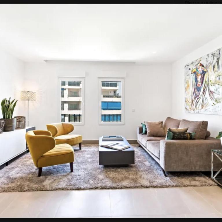 Puerto Banus luxury apartment located in harbor - Deluxe Apartment - 3