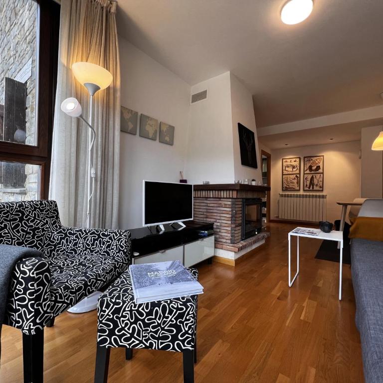 Escarra - Reformado, acogedor y luminoso, con garaje cubierto y ascensor BY PIRINEOS 360 - Apartment mit 2 Schlafzimmern - 2