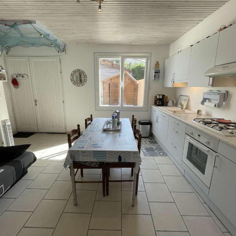 Charmante maison à Saint-Jean-de-Monts, 400m de la plage, terrasse, jardin, parking et ménage inclus - FR-1-224C-198 - Casa Vacanze - 2