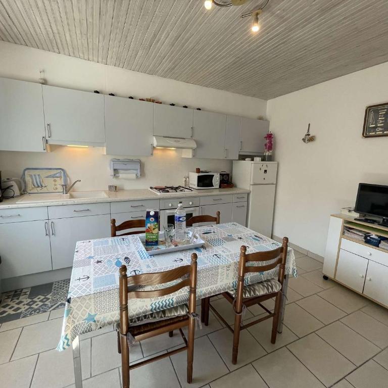 Charmante maison à Saint-Jean-de-Monts, 400m de la plage, terrasse, jardin, parking et ménage inclus - FR-1-224C-198 - Casa Vacanze - 7
