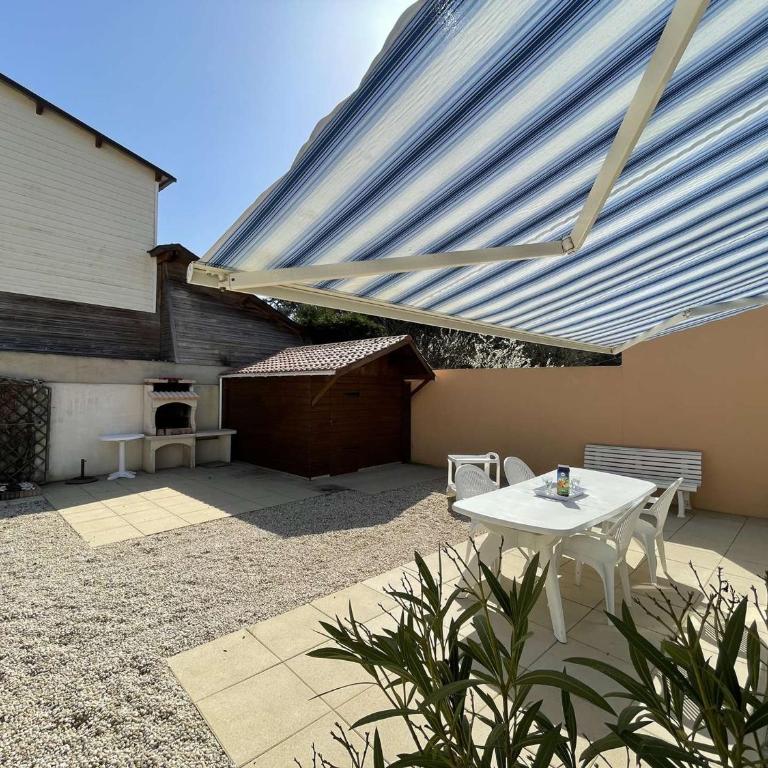 Charmante maison à Saint-Jean-de-Monts, 400m de la plage, terrasse, jardin, parking et ménage inclus - FR-1-224C-198 - Casa Vacanze - 14
