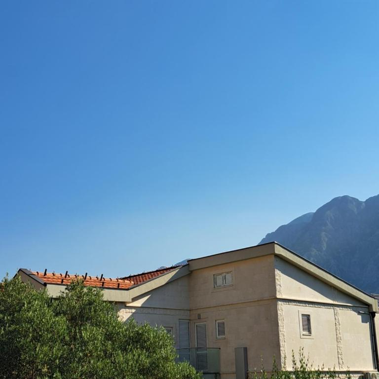 Apartments with sea view in Prcanj - Deluxe Double Studio - 4