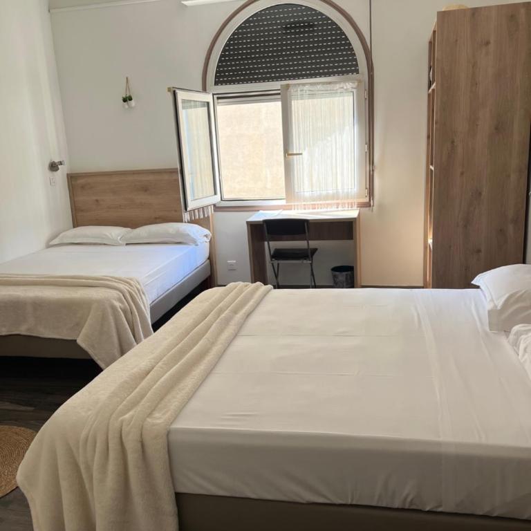 Hotel Lutetia - Chambre Familiale (2 Adultes et 2 Enfants) - 6