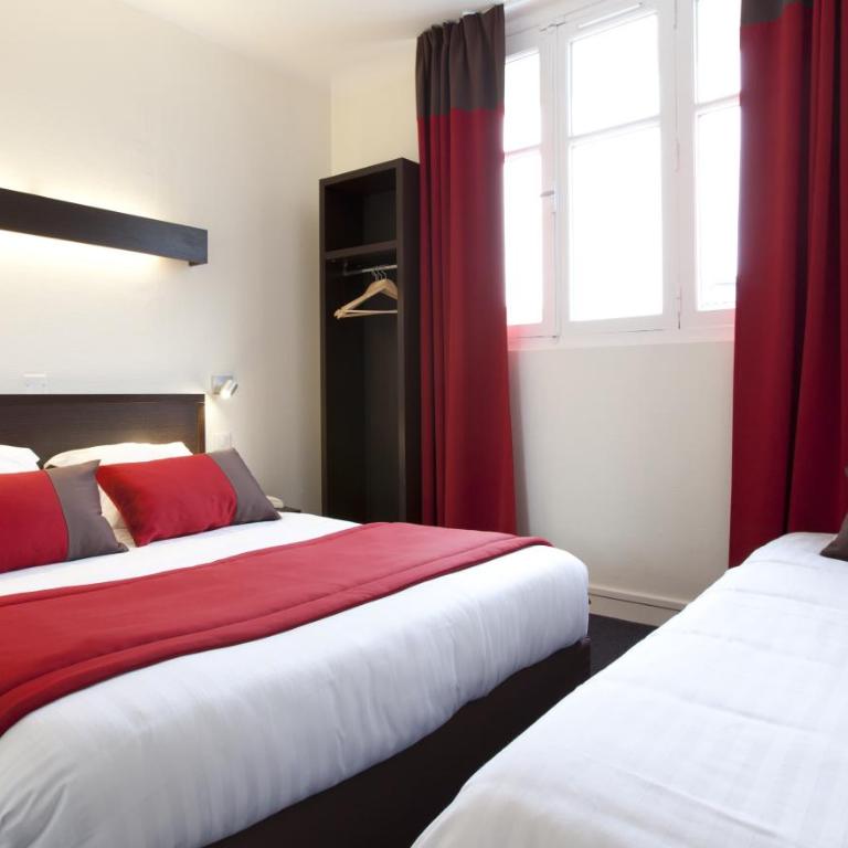 Logis Hotel Chateaubriand - Chambre Triple - 9