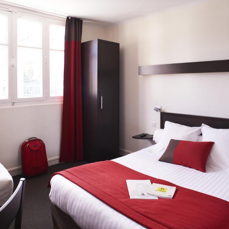 Logis Hotel Chateaubriand - Chambre Triple - 6