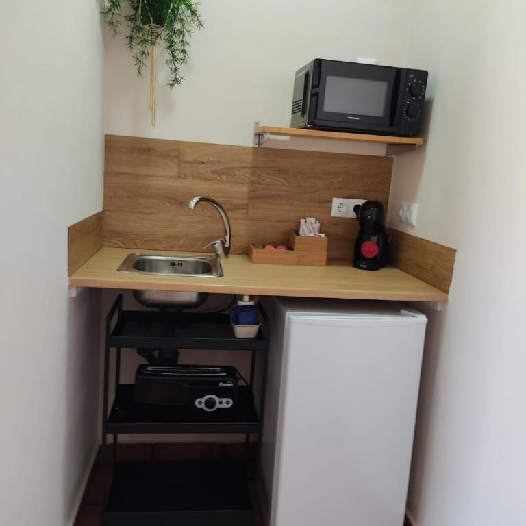 ALOJAMIENTO La CAPILLITA HABITACION CON BAÑO - Suite - 12