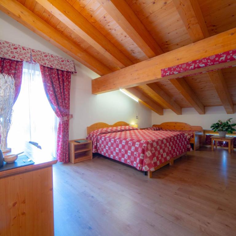 Albergo Punta Zerbion - Familienzimmer mit Balkon (2 Erwachsene + 2 Kinder) - 6