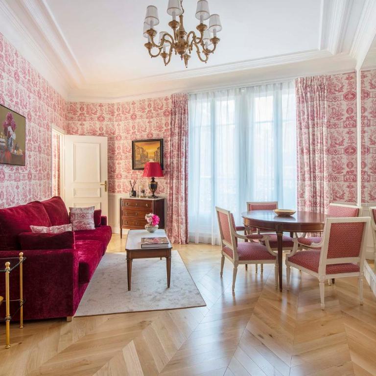 LE BEAU MARAIS - Luxury Apartments, AIR COND, LIFT - Deluxe King One-Bedroom with balcony GRENAT - 2