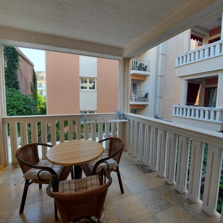 VILA MAKA - Studio Apartment - 9