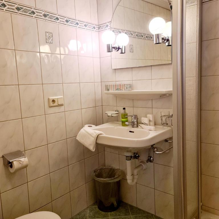 Hotel Alpenhof*** - Doppelzimmer - 11