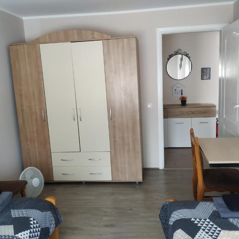 ARIANA apartman - Three-Bedroom Apartment - 20