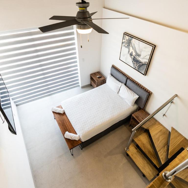 Loft Hotel Malecón Vallarta - Suite Superior con cama extragrande - 2