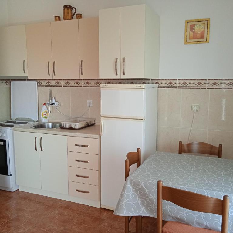 Comfort Apartments - Apartment with Sea View - 11