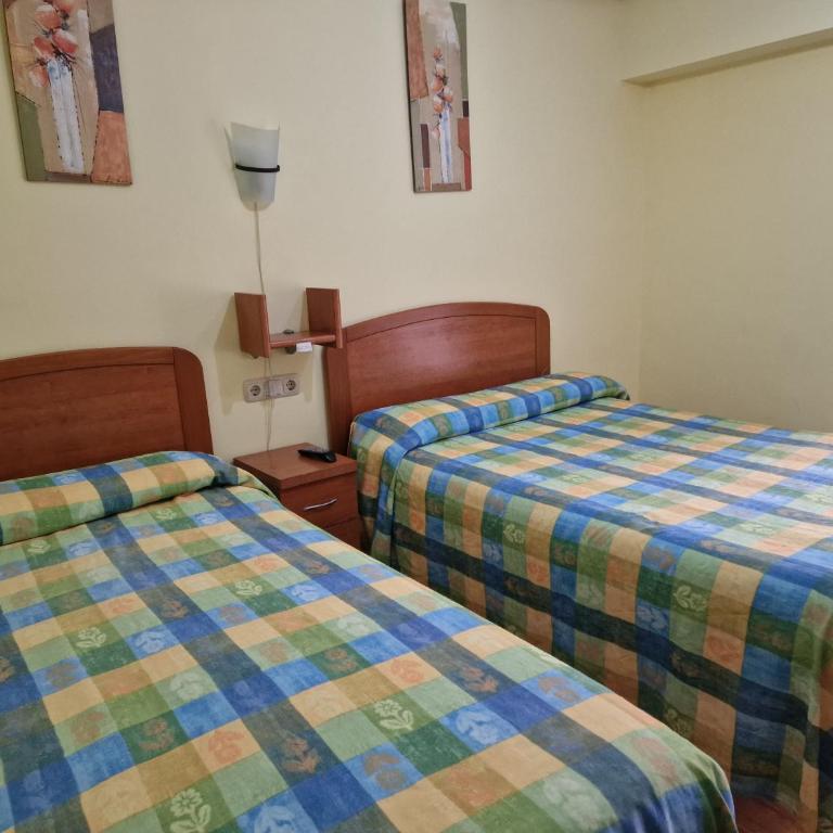 Pensión Tximistarri - Auto Check-in - Habitación Doble con baño compartido - 2 camas - 2
