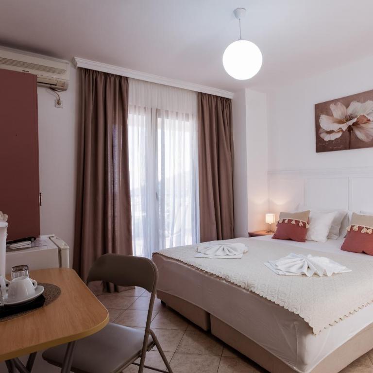 Matej - Double Room with Sea View - 10