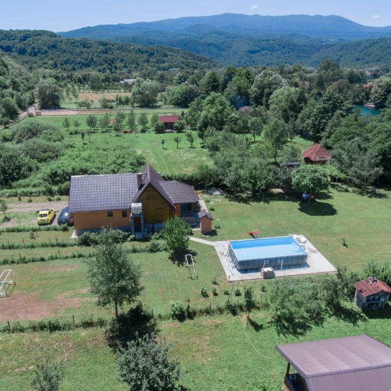 Guest House VEZ Bihac - Four-Bedroom House - 5