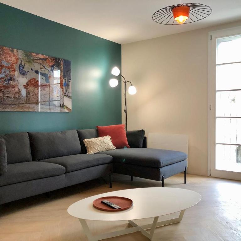 AU COEUR DE VANNES - VUE SUR LES REMPARTS - 2 CH - Two-Bedroom Apartment - 7