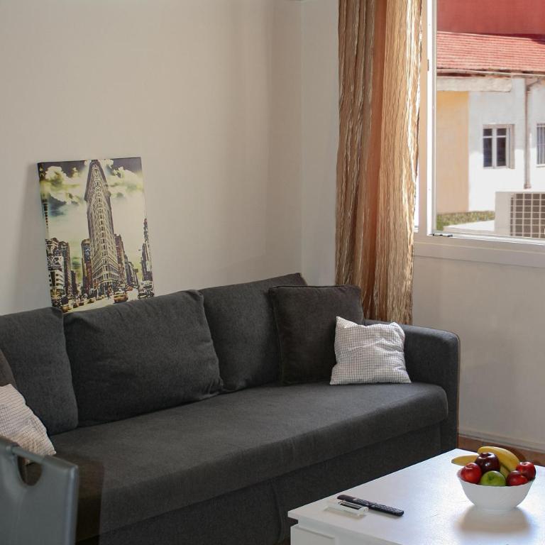 Spanish style flat close to center - Two-Bedroom Apartment - 10