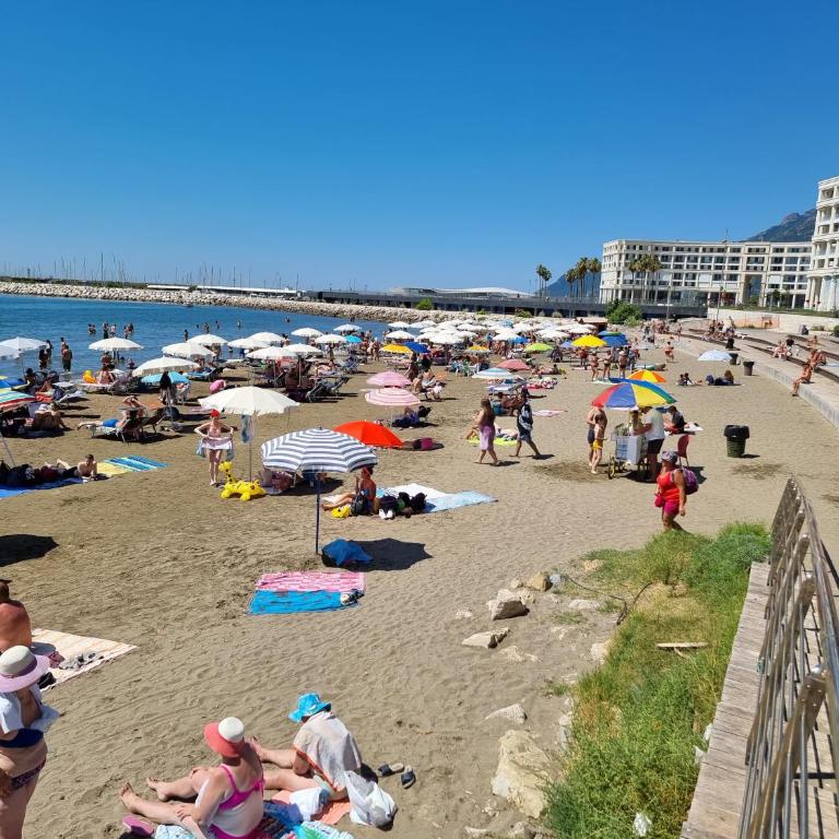 Al Teatro Verdi Luxury Apartment - Central e near the Sea - Appartamento Superior - 35