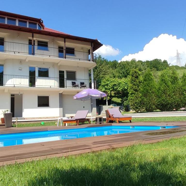 Villa Greenfield - Vila sa Sopstvenim Bazenom - 3