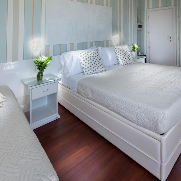 Hotel Admiral - on the beach - Superior Double Room with Balcony and Sea View - 2