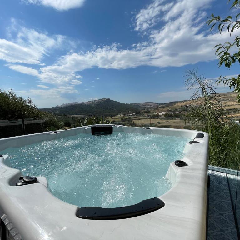 Dea degli Ulivi Luxury - Suite with Hot Tub - 4