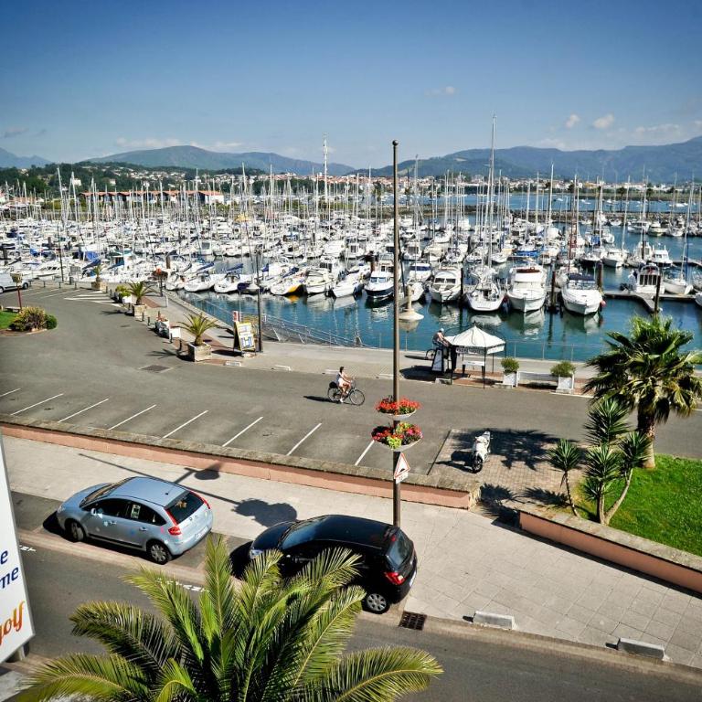Résidence Mer & Golf Sokoburu - Appartement 2 Chambres (6 Adultes) - Côté Port ou Piscine - 11
