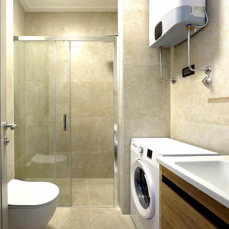 Casa Al Mare Residence, private studio, 1-st line, swimming pool - Studio with Mountain View - 4