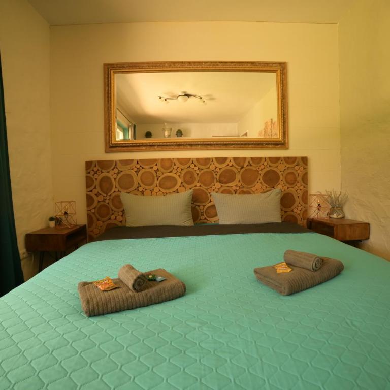 Yeti Lux - Family Garden Lodge - Familien-Lodge Garden - 35